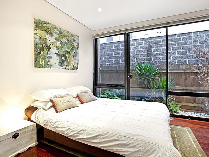 2/30 Gourlay Street, St Kilda East VIC 3183