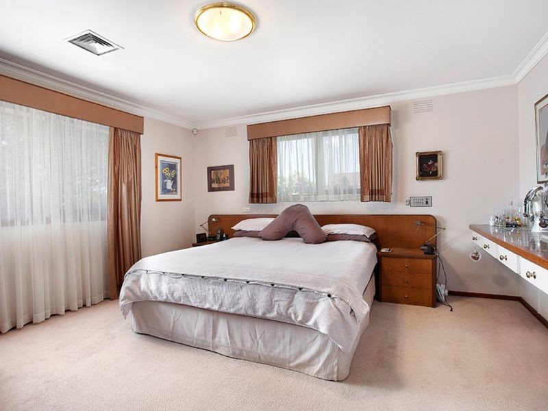 9 Beltane Avenue, Brighton East VIC 3187