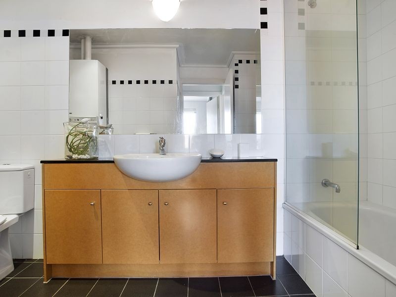 11/4 Pilley Street, St Kilda East VIC 3183