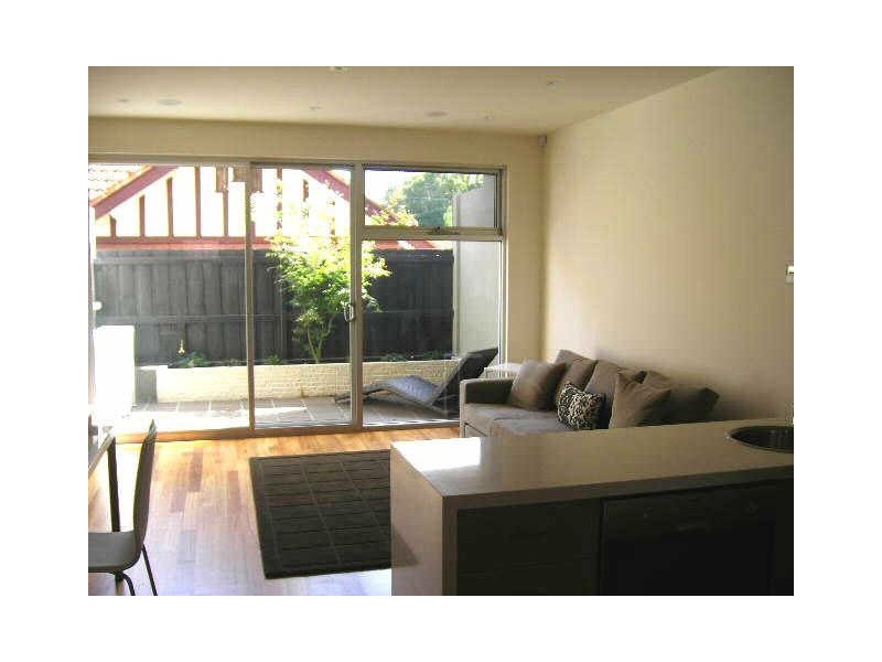 6/386 Dandenong Road, Caulfield North VIC 3161