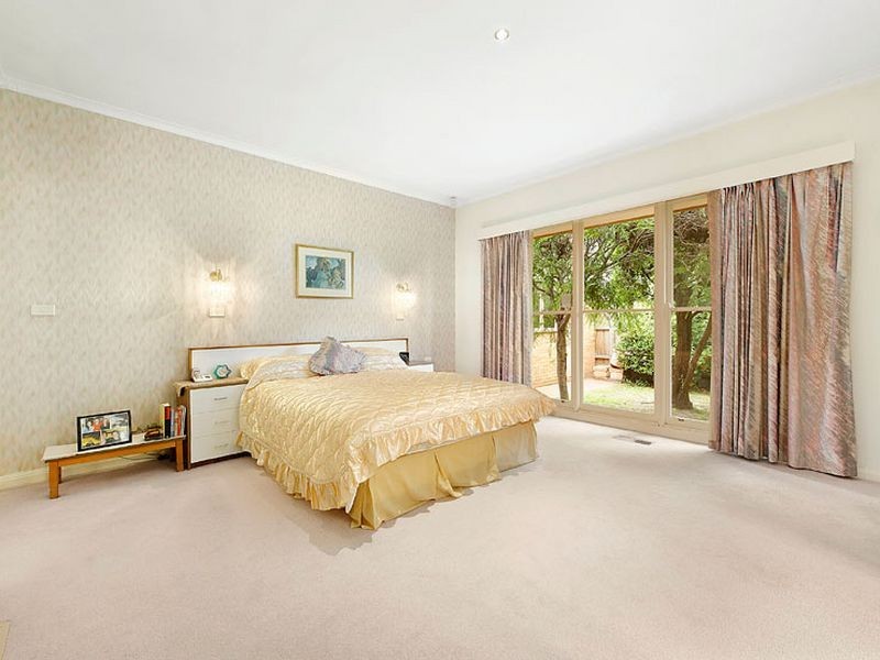 35 Balaclava Road, St Kilda East VIC 3183