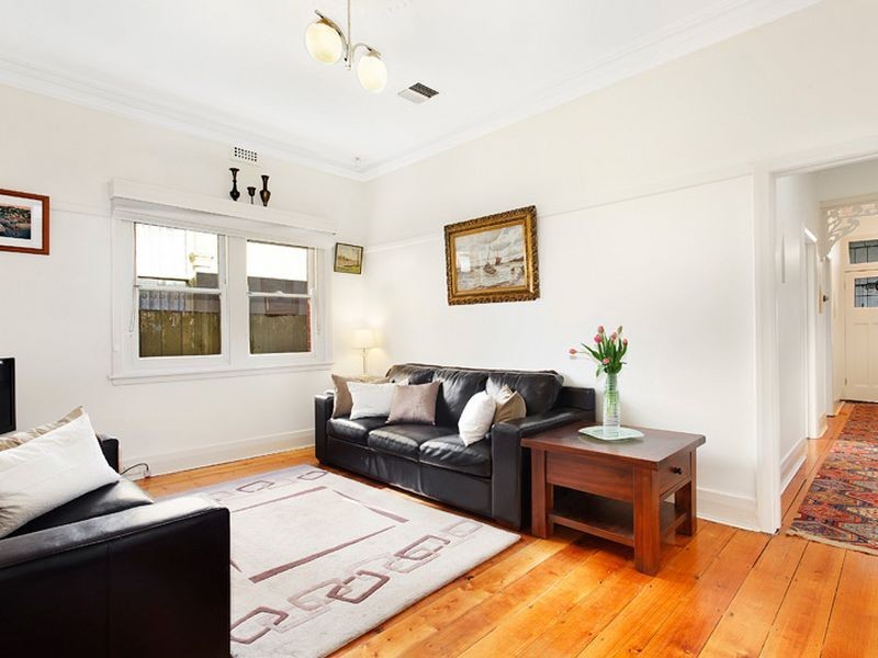 40 Kambrook Road, Caulfield North VIC 3161