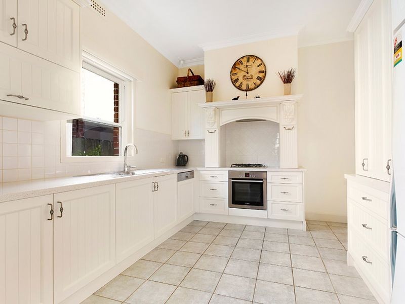 40 Kambrook Road, Caulfield North VIC 3161