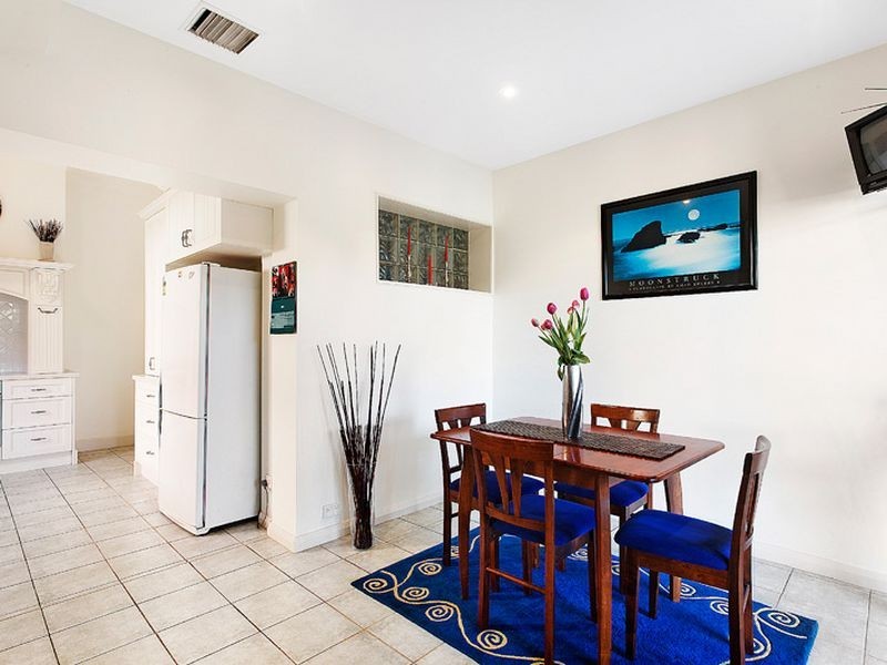 40 Kambrook Road, Caulfield North VIC 3161