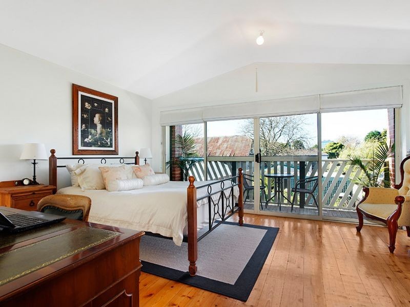 40 Kambrook Road, Caulfield North VIC 3161