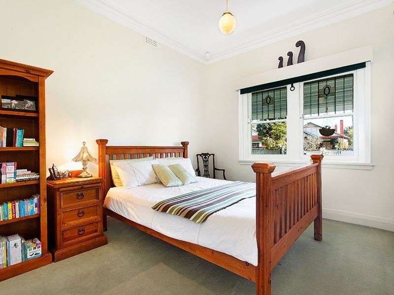 40 Kambrook Road, Caulfield North VIC 3161