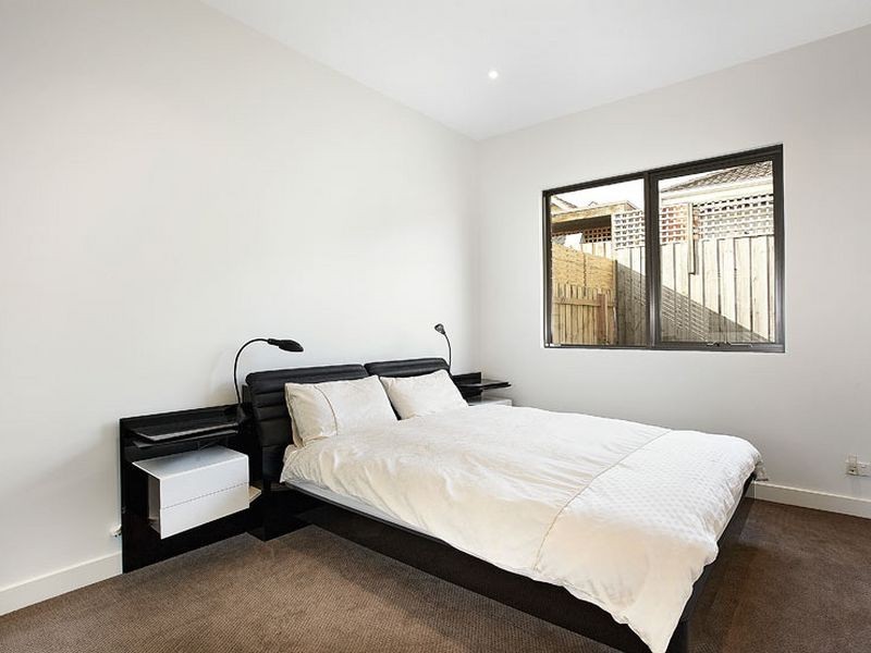 2/5 Laura Street, Caulfield South VIC 3162