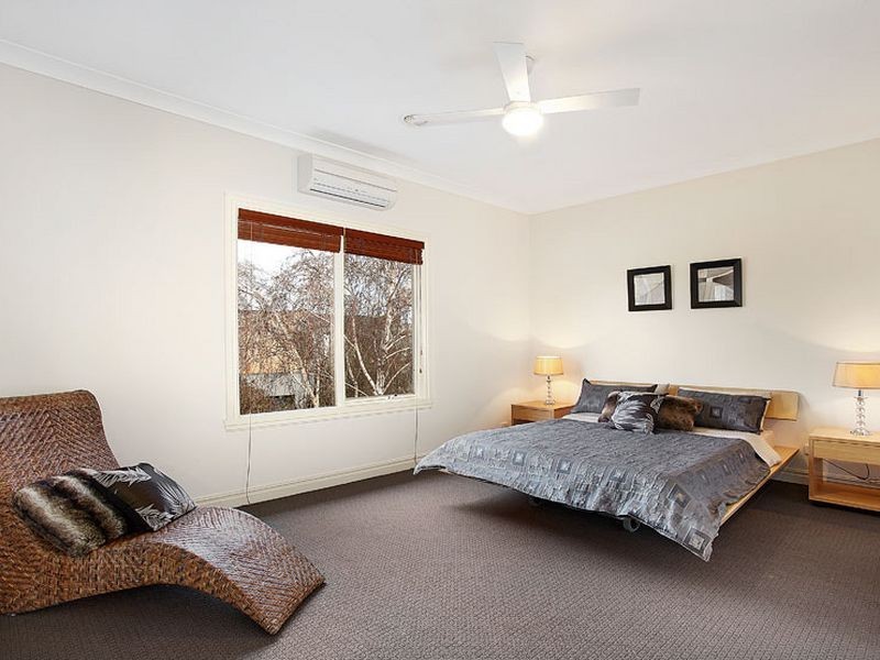 2/25 Trevelyan Street, Elsternwick VIC 3185