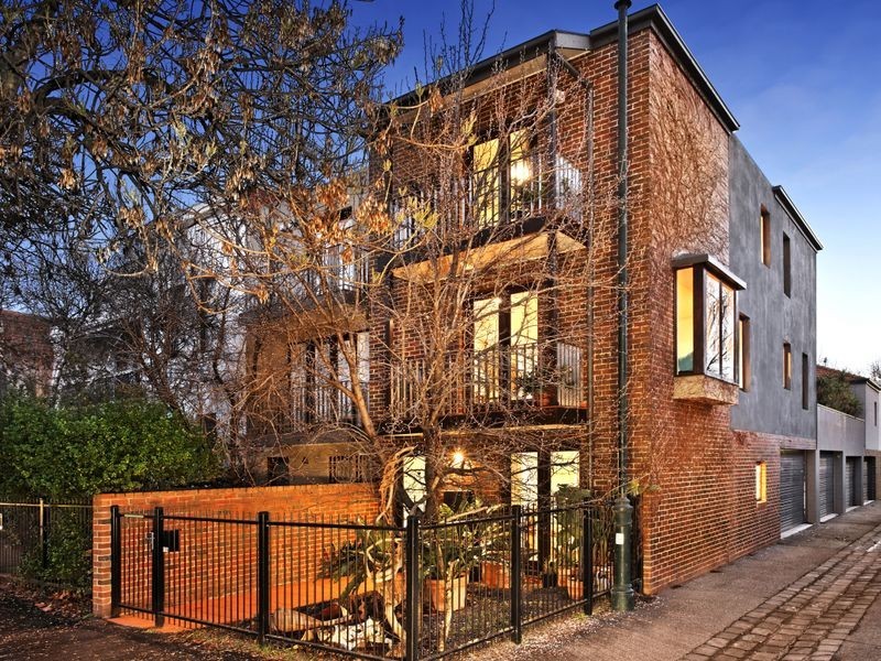 17A Loch Street, St Kilda West VIC 3182