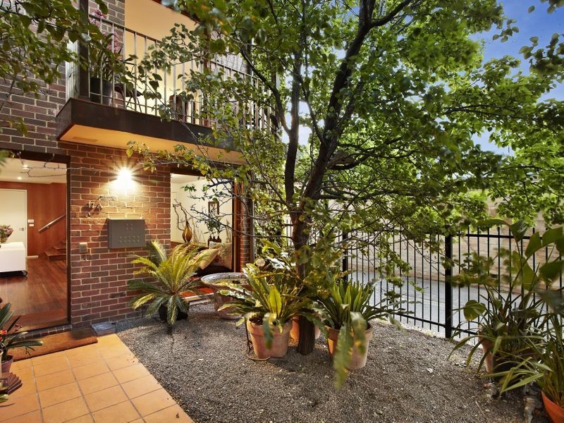17A Loch Street, St Kilda West VIC 3182