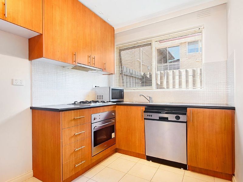 1/1 Leila Road, Ormond VIC 3204