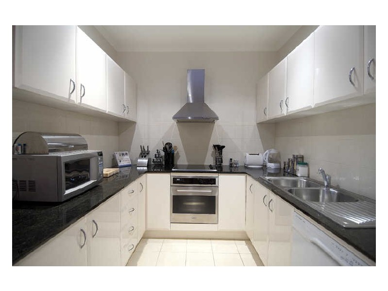 301/100 Hawthorn Road, Caulfield North VIC 3161