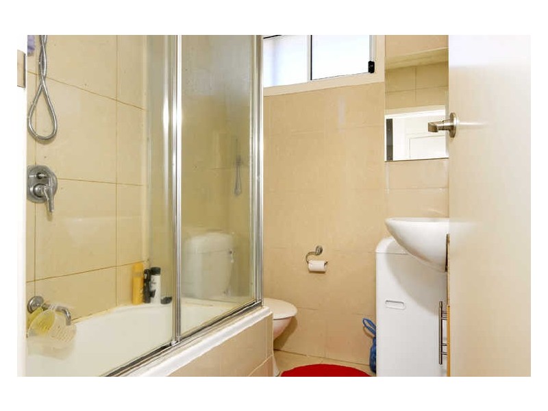 2/27 Tattenham Street, Caulfield East VIC 3145