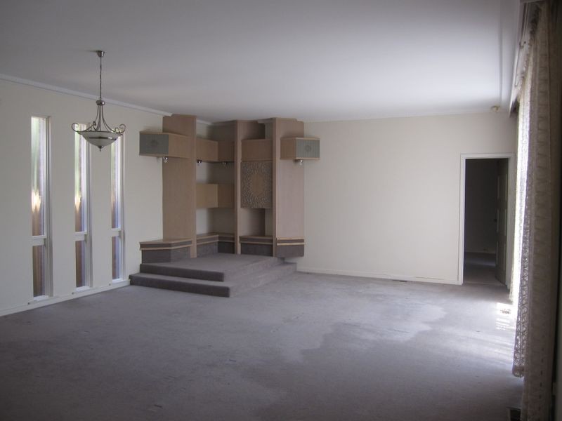 15 Helenslea Road, Caulfield North VIC 3161