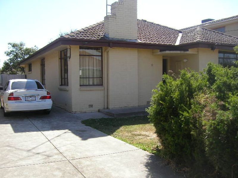 9 Lilac Street, Bentleigh East VIC 3165