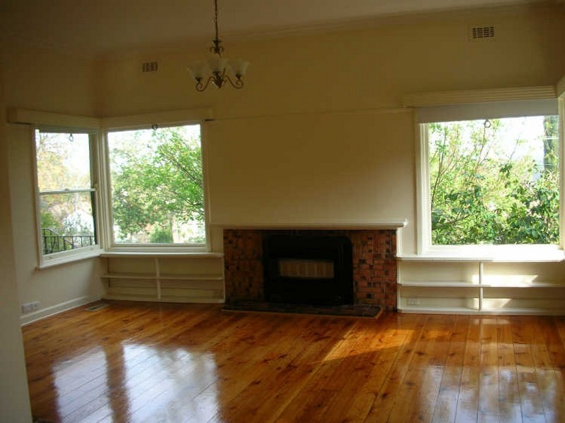 4B Aileen Avenue, Caulfield South VIC 3162