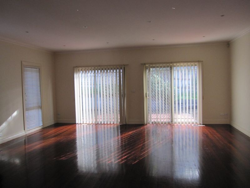 2A Aileen Avenue, Caulfield South VIC 3162