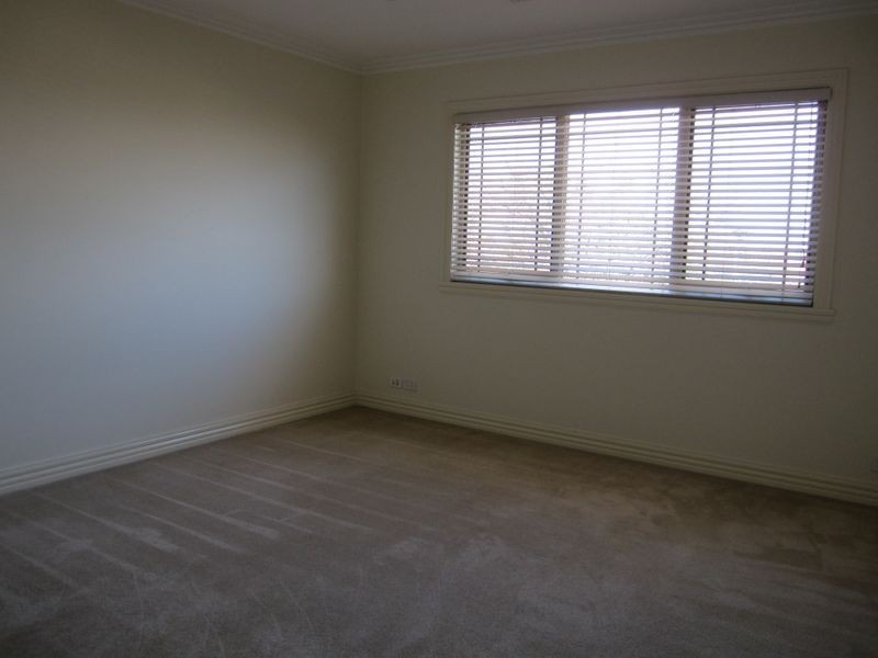 2A Aileen Avenue, Caulfield South VIC 3162