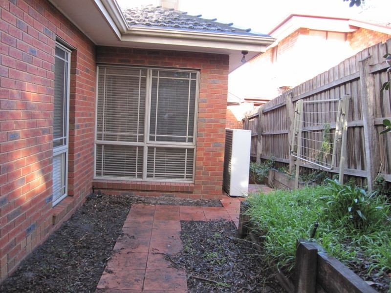 2A Aileen Avenue, Caulfield South VIC 3162