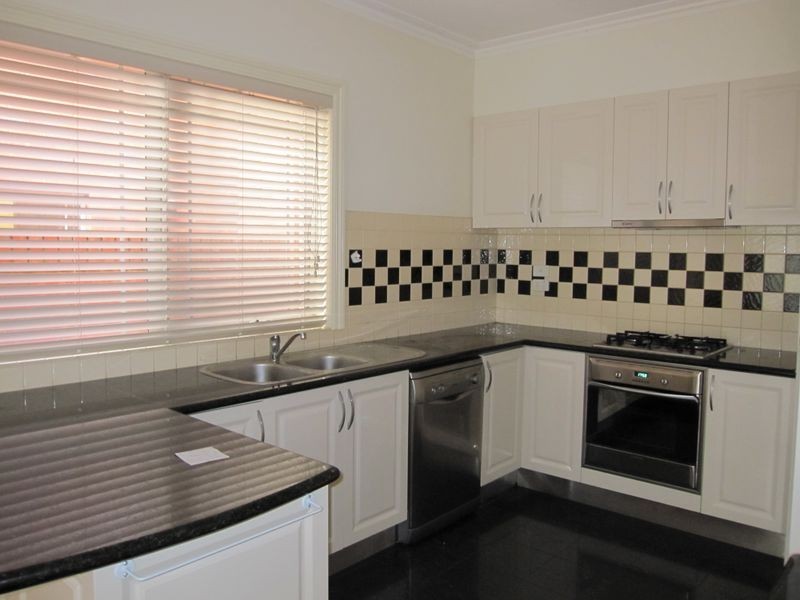 2A Aileen Avenue, Caulfield South VIC 3162