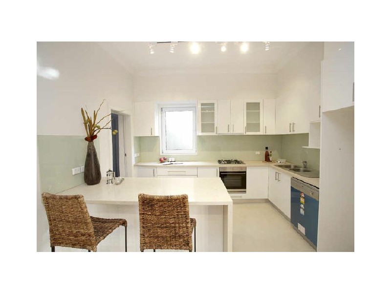 27 Leaburn Avenue, Caulfield North VIC 3161