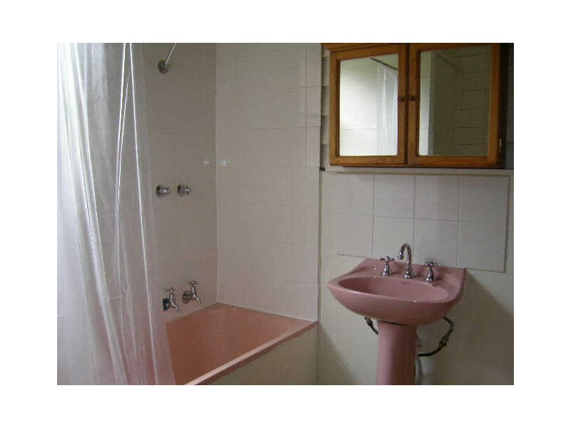 36 Loch Avenue, St Kilda East VIC 3183