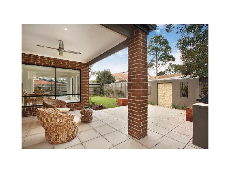 2 Bambra Road, Caulfield North VIC 3161