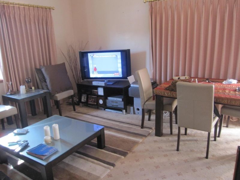 2 Exhibition Street, Mckinnon VIC 3204