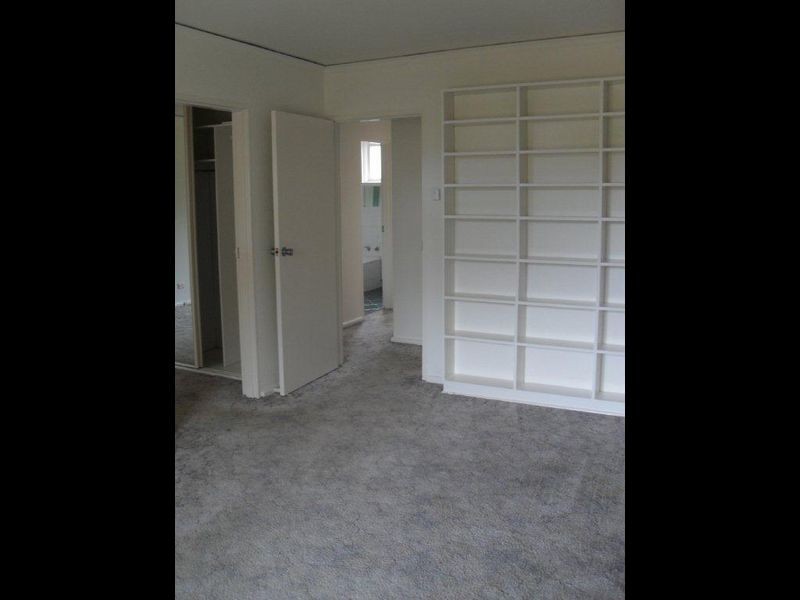 2/7 Derry Street, Bentleigh East VIC 3165