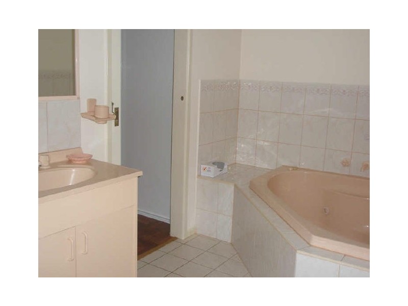 2/45 Kennedy Street, Bentleigh East VIC 3165