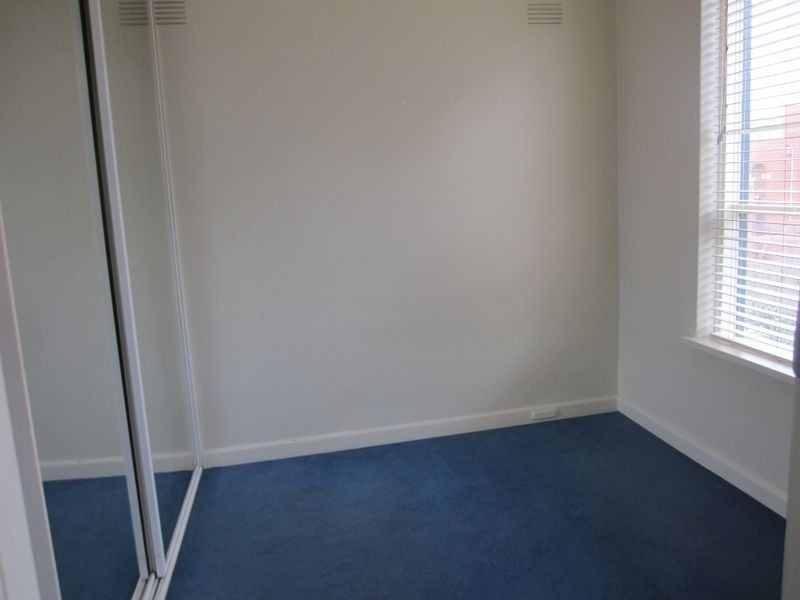 11/8 Charnwood Grove, St Kilda VIC 3182