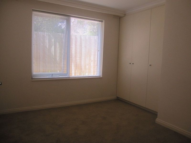 1/1 Leila Road, Ormond VIC 3204