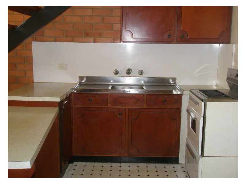 8/375 Neerim Road, Carnegie VIC 3163