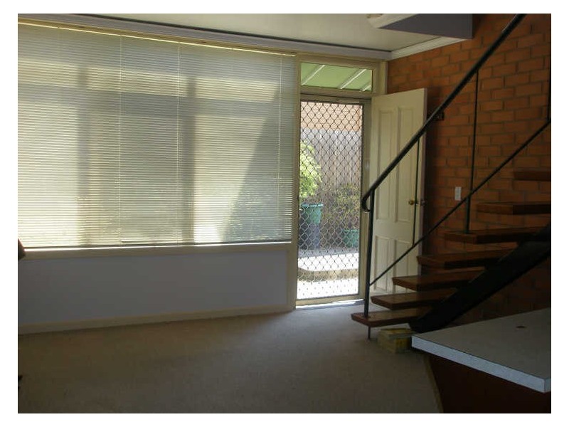 8/375 Neerim Road, Carnegie VIC 3163