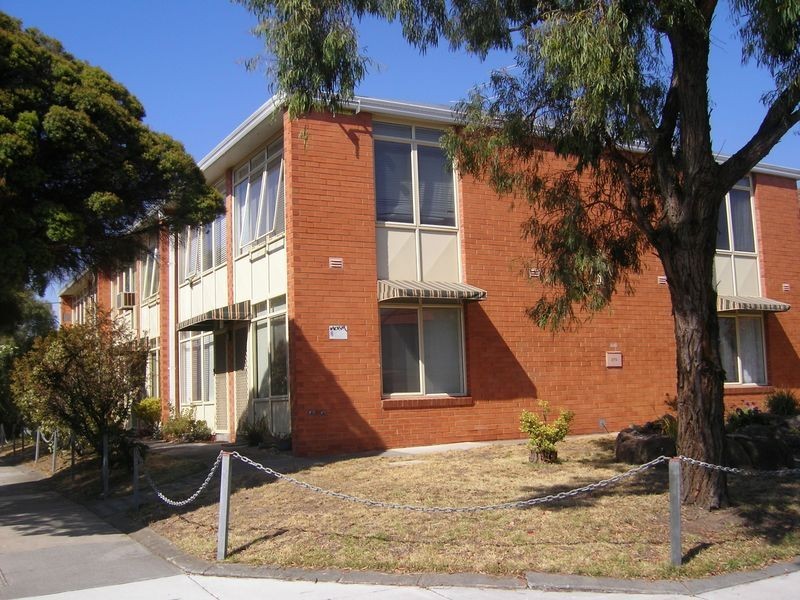 8/375 Neerim Road, Carnegie VIC 3163