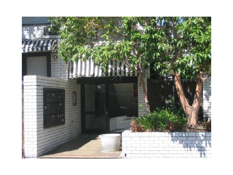 9/40 Ormond Road, Elwood VIC 3184