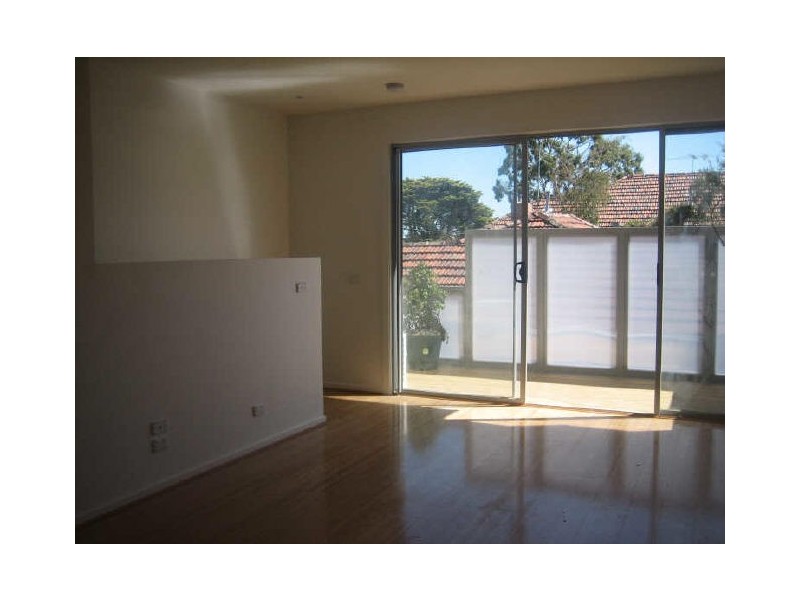 8/300-302 Inkerman Road, St Kilda East VIC 3183