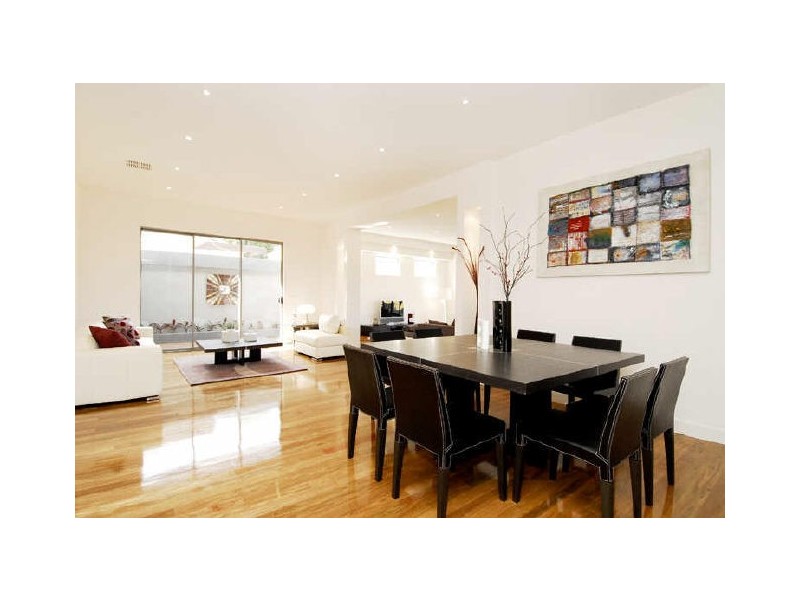 10 Norman Street, Mckinnon VIC 3204