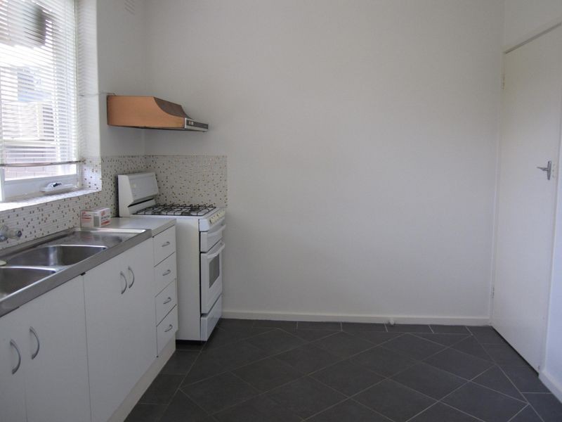 1/11 Downshire Road, Elsternwick VIC 3185