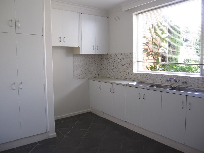 1/11 Downshire Road, Elsternwick VIC 3185