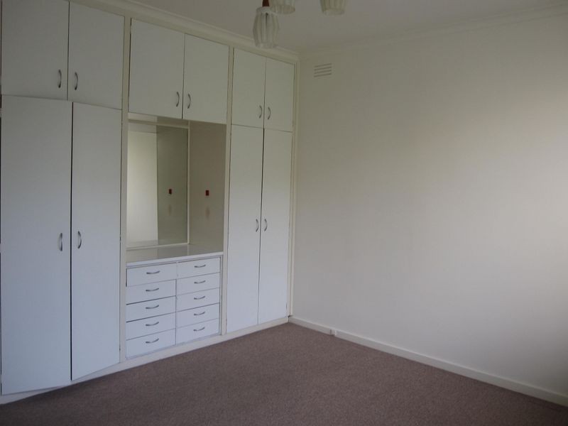 1/11 Downshire Road, Elsternwick VIC 3185