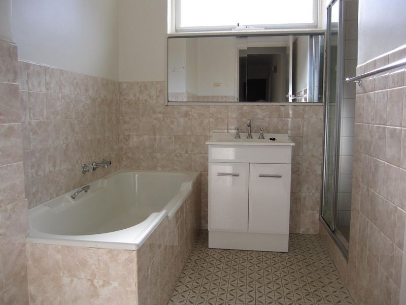 1/11 Downshire Road, Elsternwick VIC 3185