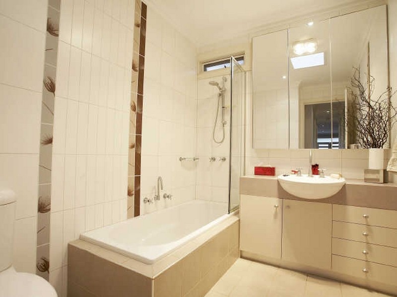 215a Kambrook Road, Caulfield VIC 3162