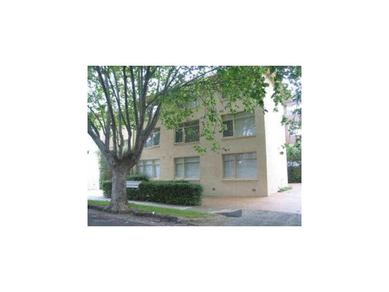 8/217 Brighton Road, Elwood VIC 3184