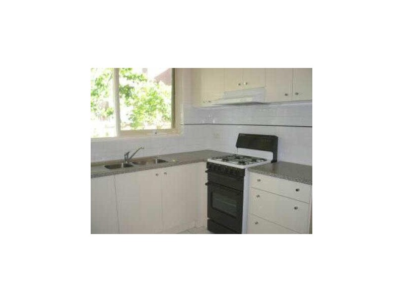 8/217 Brighton Road, Elwood VIC 3184