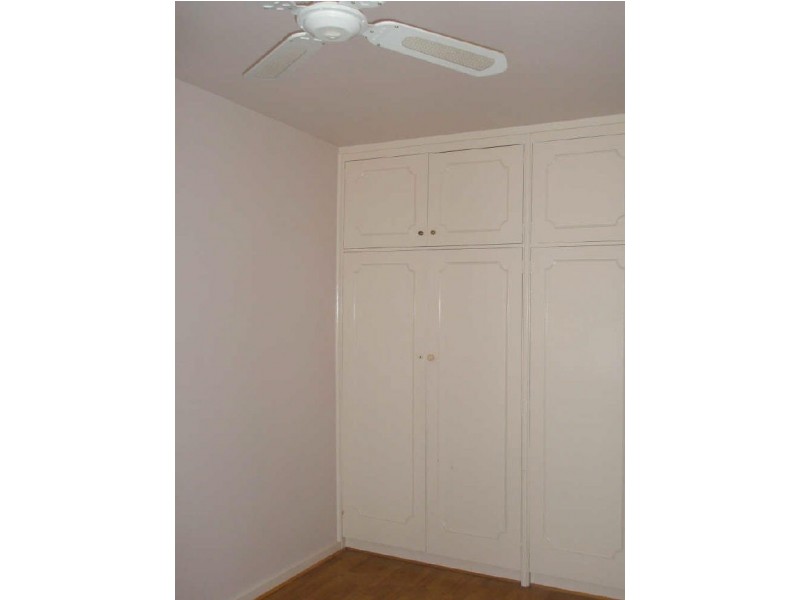 1/2 Parkside Street, Elsternwick VIC 3185