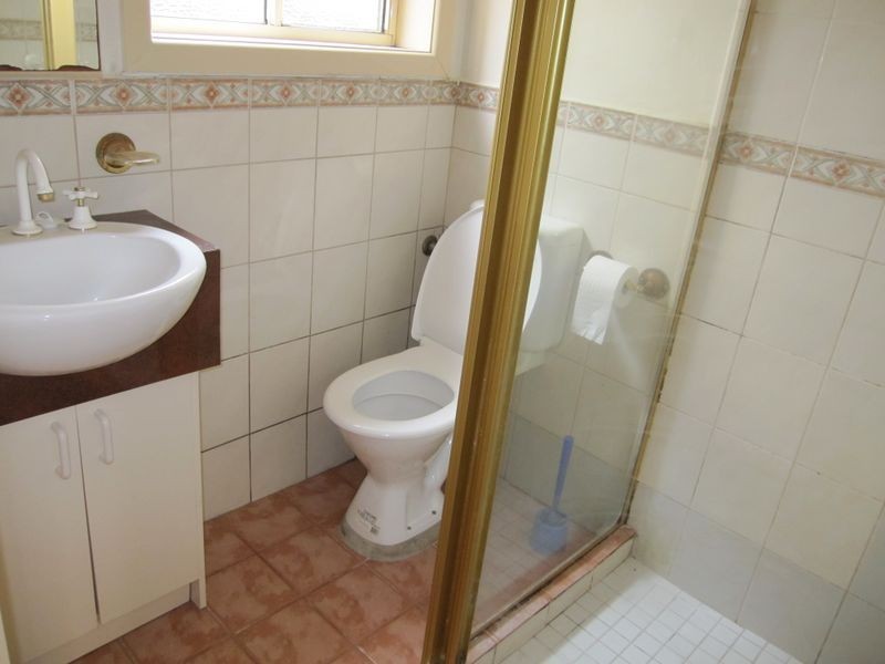 2/36 Lillimur Road, Ormond VIC 3204