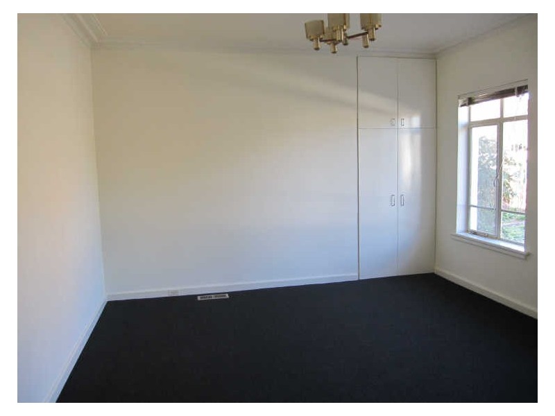 23 Lysbeth Street, Mckinnon VIC 3204