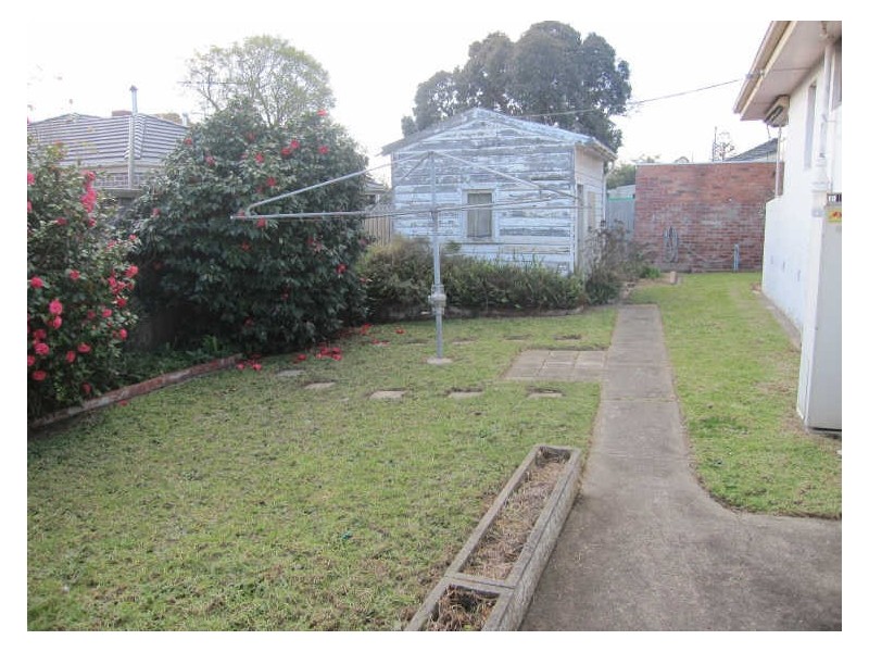 23 Lysbeth Street, Mckinnon VIC 3204