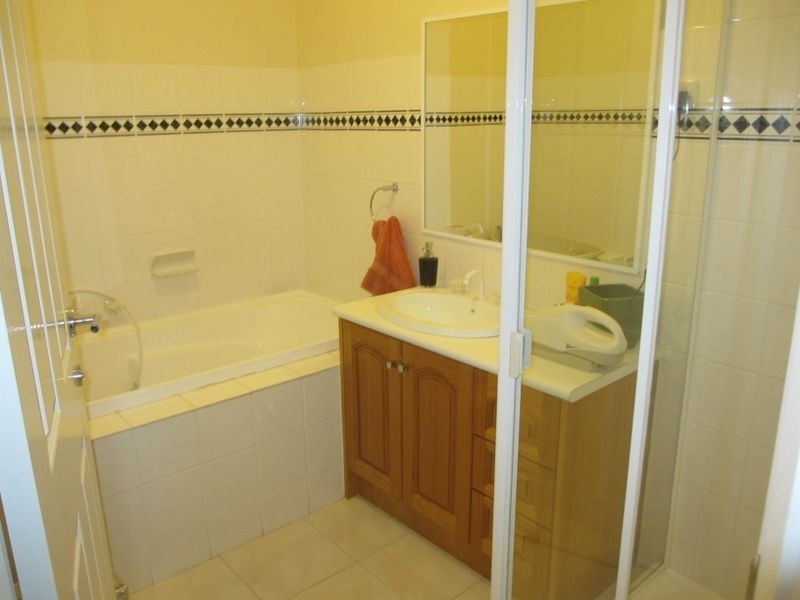 3/57 Almond Street, Caulfield South VIC 3162